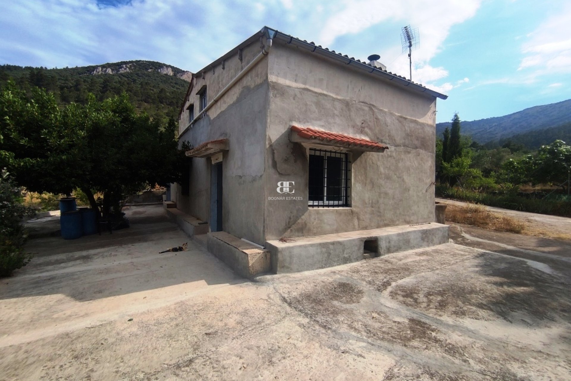 Herverkoop - Country House -
Penáguila