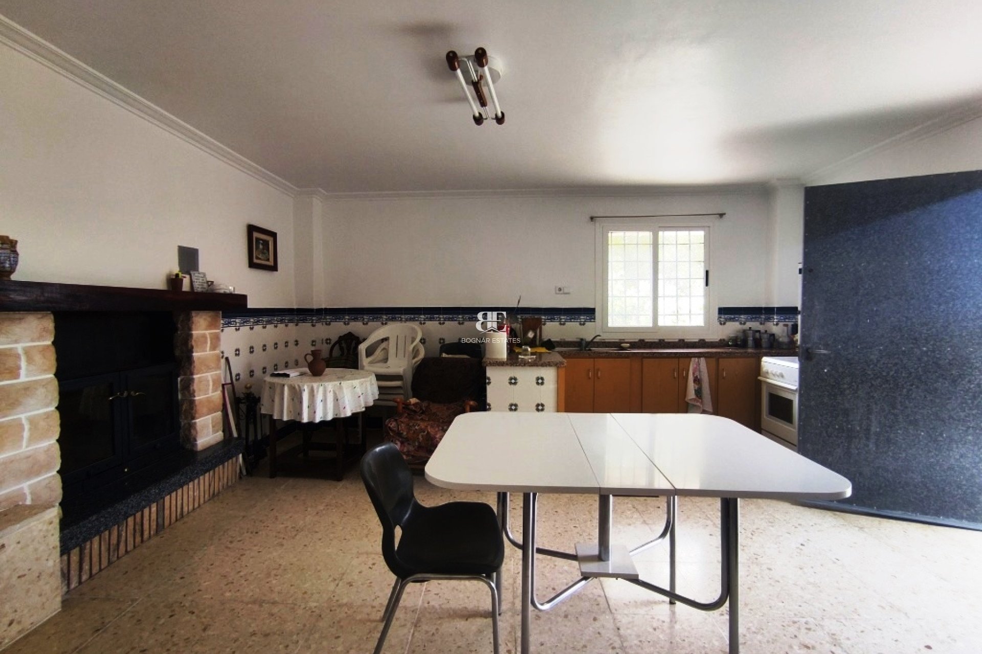 Herverkoop - Country House -
Penáguila