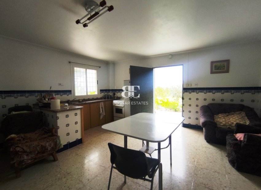 Herverkoop - Country House -
Penáguila