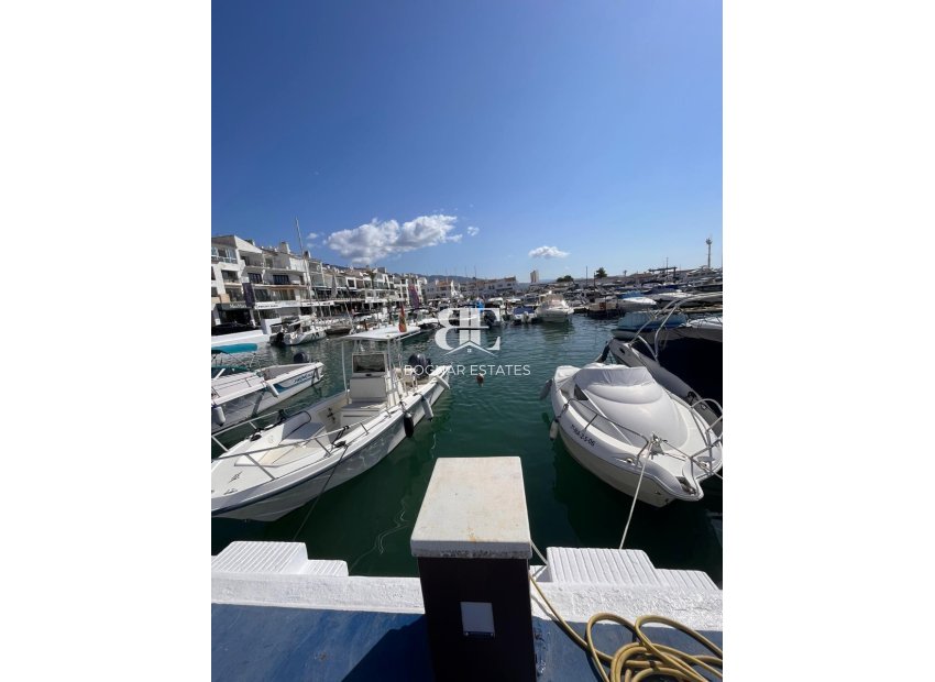 Herverkoop - Garage -
Marbella - Puerto Banús