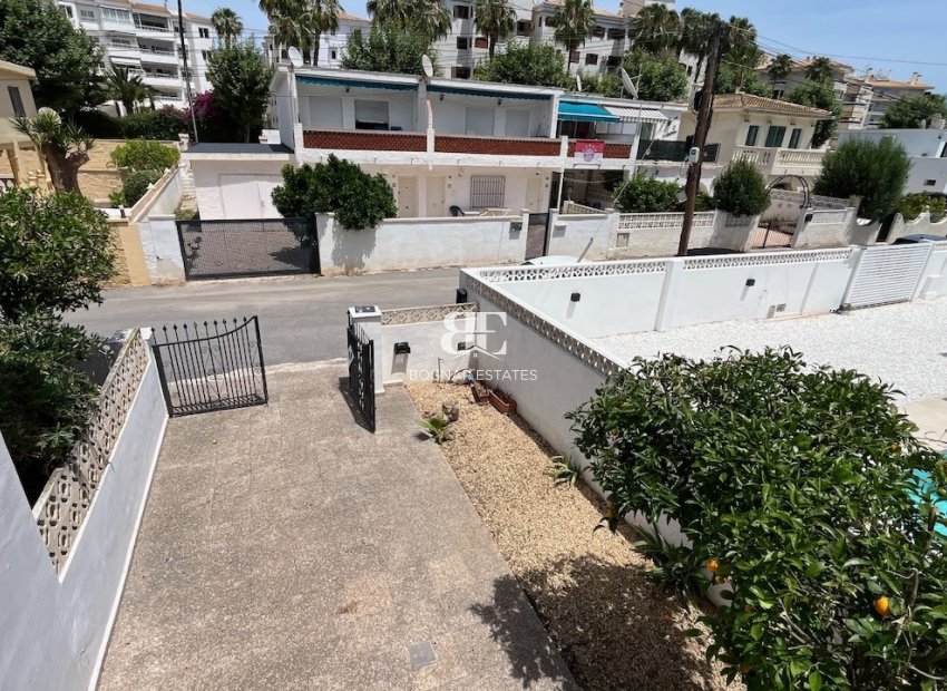 Herverkoop - Herenhuis -
Albir