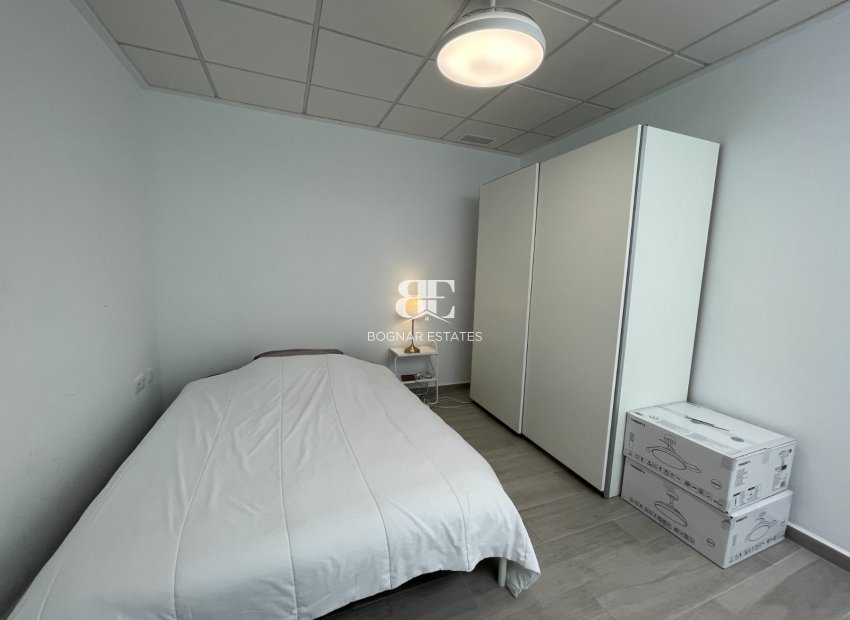 Herverkoop - Herenhuis -
Algorfa - La finca Golf