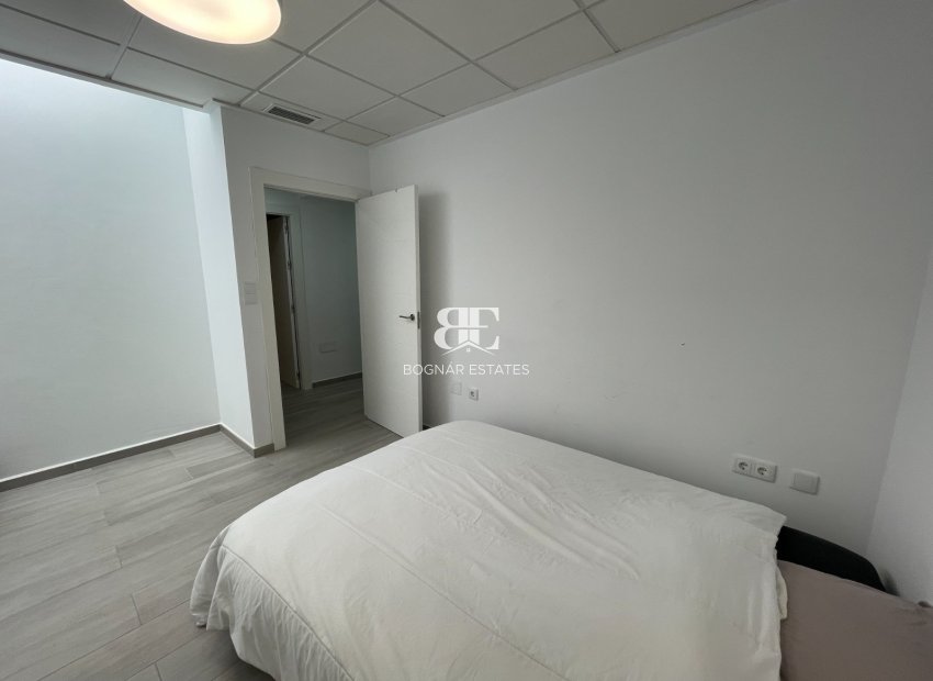 Herverkoop - Herenhuis -
Algorfa - La finca Golf