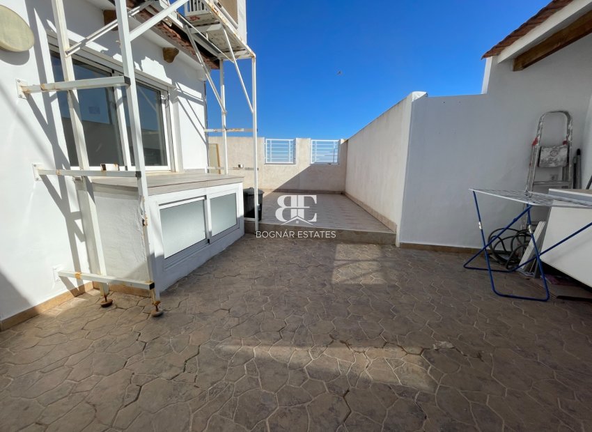 Herverkoop - Herenhuis -
Algorfa - La finca Golf