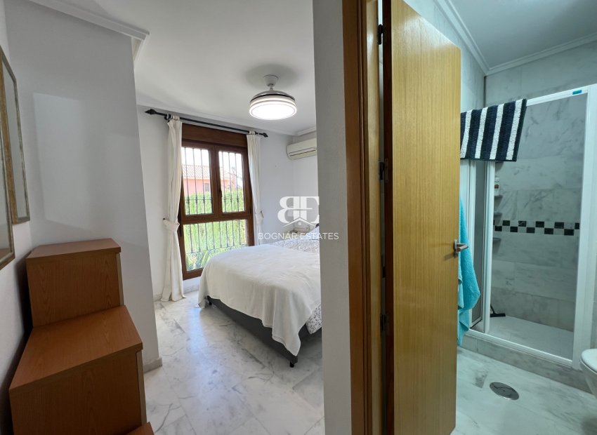 Herverkoop - Herenhuis -
Algorfa - La finca Golf