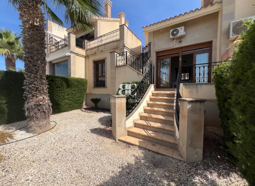 Herverkoop - Herenhuis -
Algorfa - La finca Golf