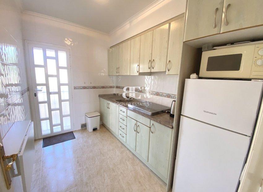 Herverkoop - Herenhuis -
Benijofar - Monte Azul