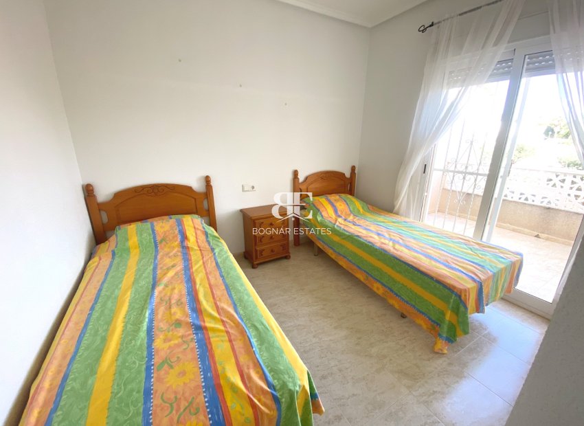 Herverkoop - Herenhuis -
Benijofar - Monte Azul