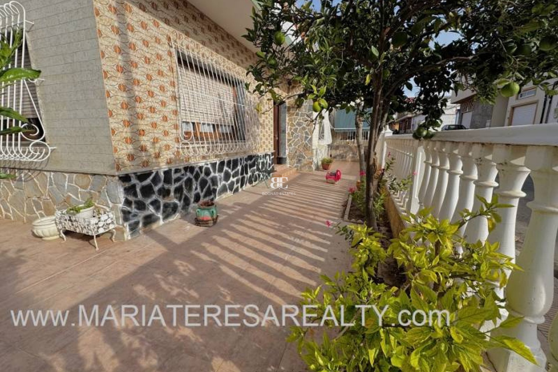 Herverkoop - Herenhuis -
Cartagena