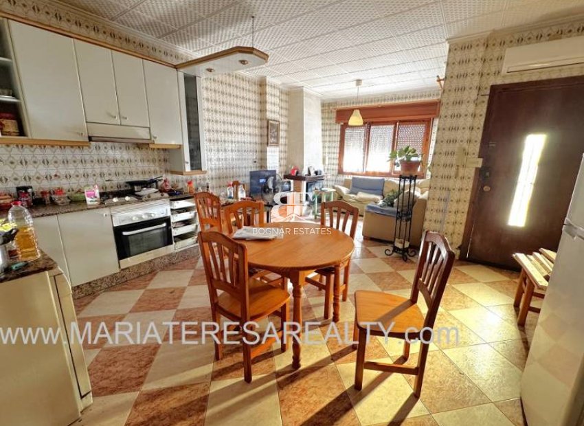 Herverkoop - Herenhuis -
Cartagena