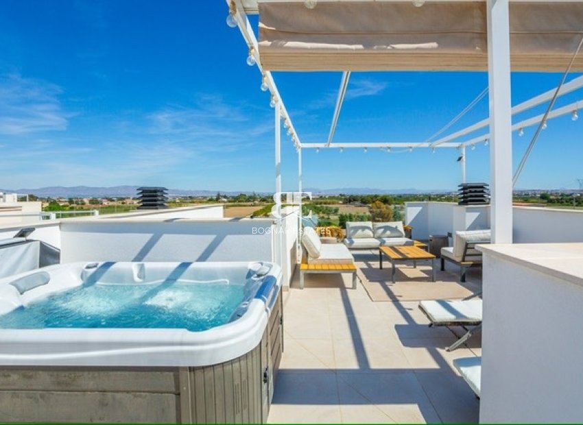 Herverkoop - Herenhuis -
Ciudad Quesada - Costa Blanca