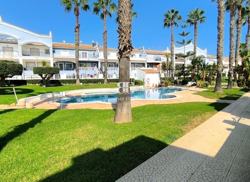 Herverkoop - Herenhuis -
Ciudad Quesada - Doña Pepa