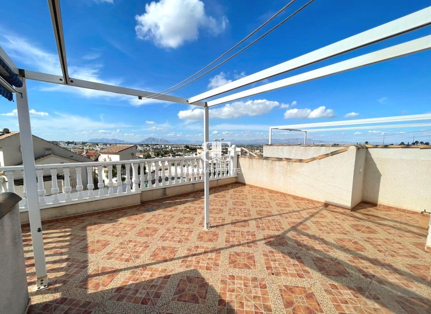 Herverkoop - Herenhuis -
Ciudad Quesada - Rojales