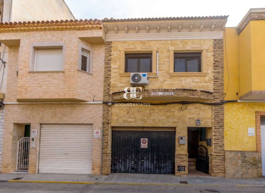 Herverkoop - Herenhuis -
Ciudad Quesada - Rojales