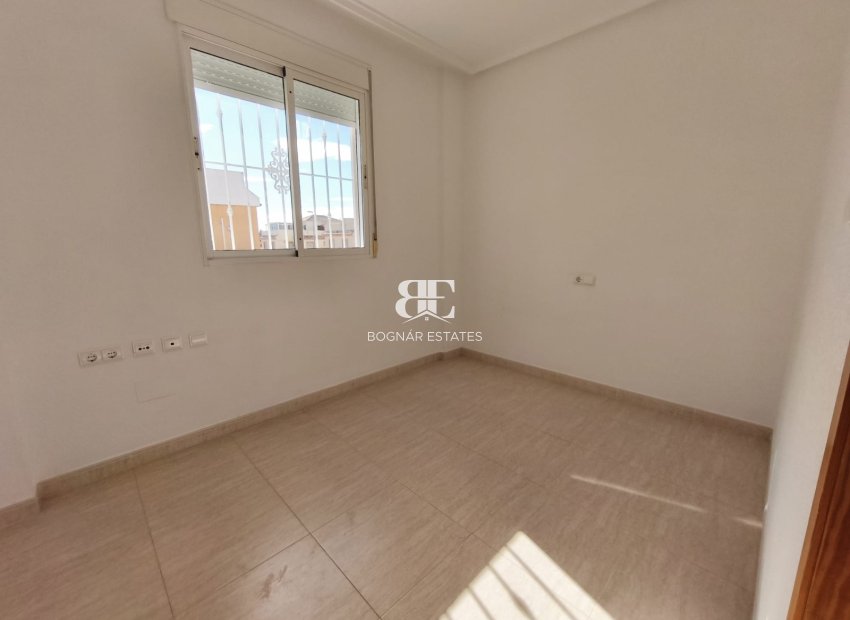 Herverkoop - Herenhuis -
Ciudad Quesada