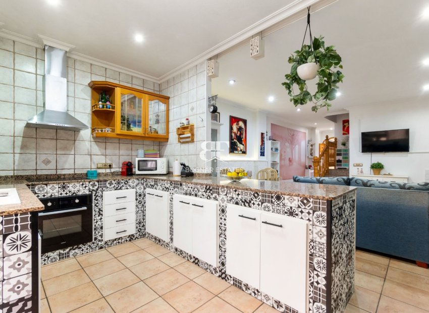 Herverkoop - Herenhuis -
Ciudad Quesada