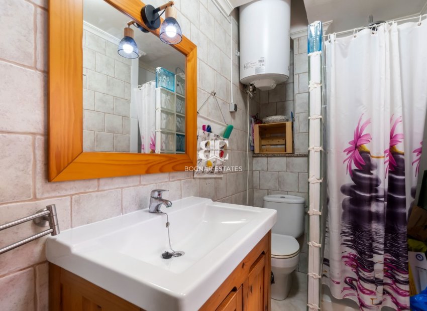 Herverkoop - Herenhuis -
Ciudad Quesada