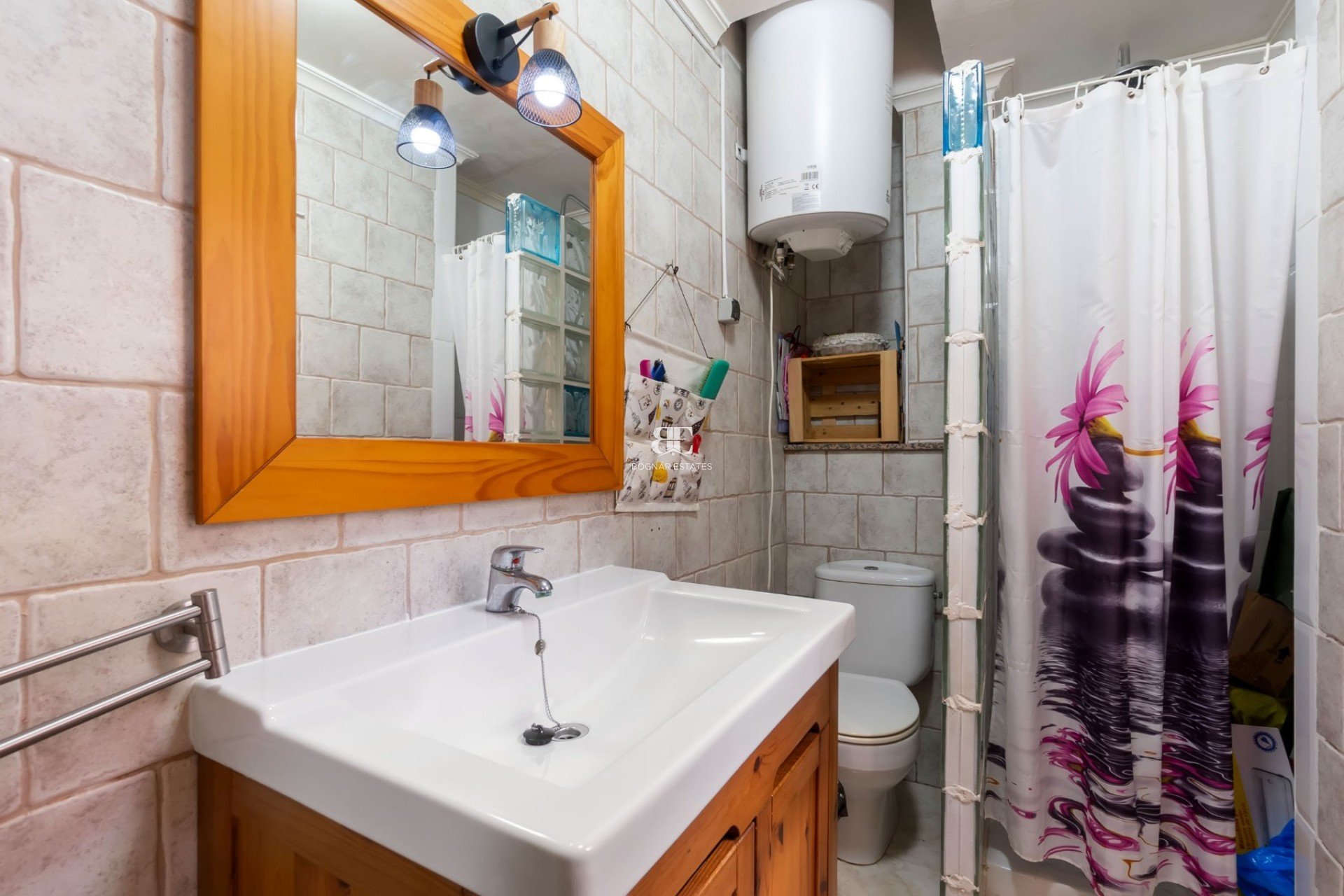 Herverkoop - Herenhuis -
Ciudad Quesada