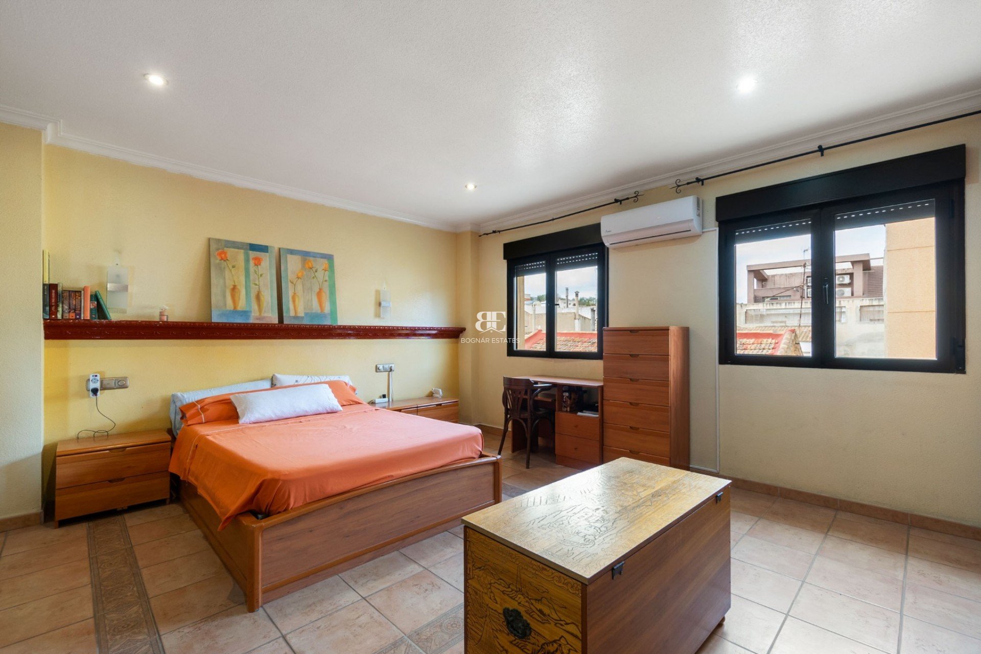 Herverkoop - Herenhuis -
Ciudad Quesada