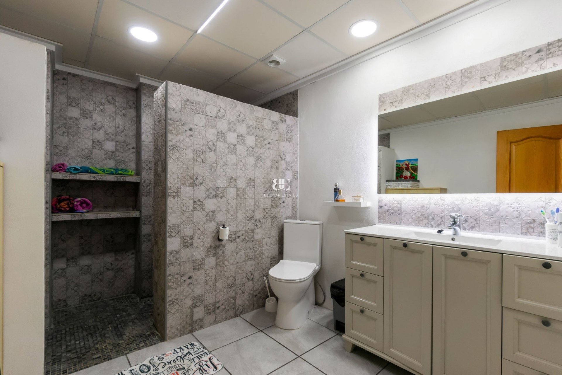 Herverkoop - Herenhuis -
Ciudad Quesada