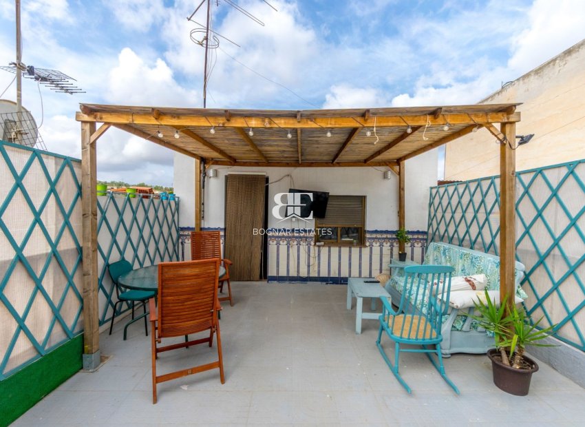 Herverkoop - Herenhuis -
Ciudad Quesada