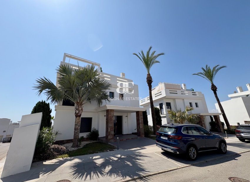 Herverkoop - Herenhuis -
Dehesa de Campoamor - Las Ramblas