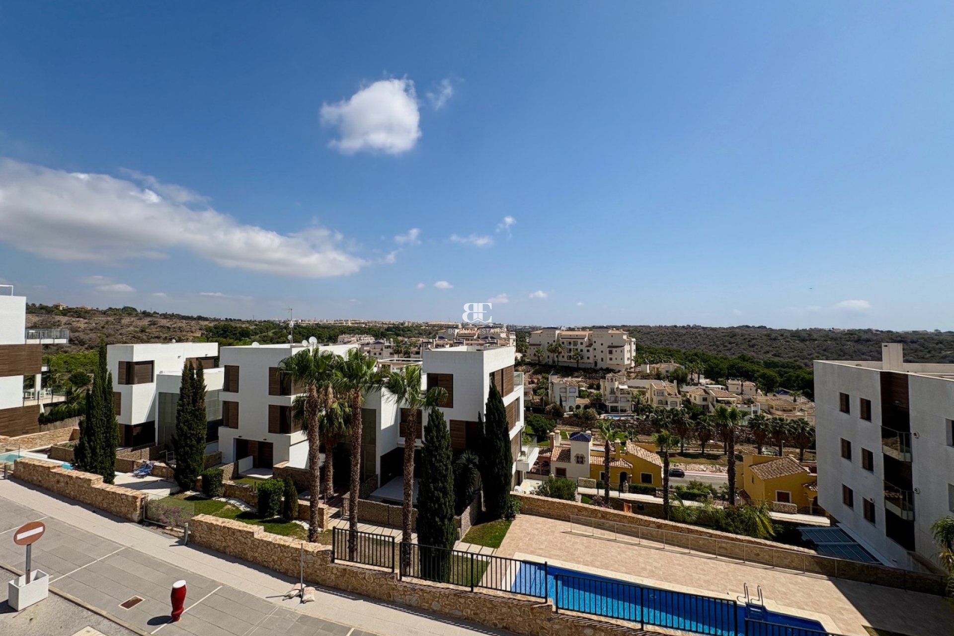 Herverkoop - Herenhuis -
Dehesa de Campoamor - Las Ramblas