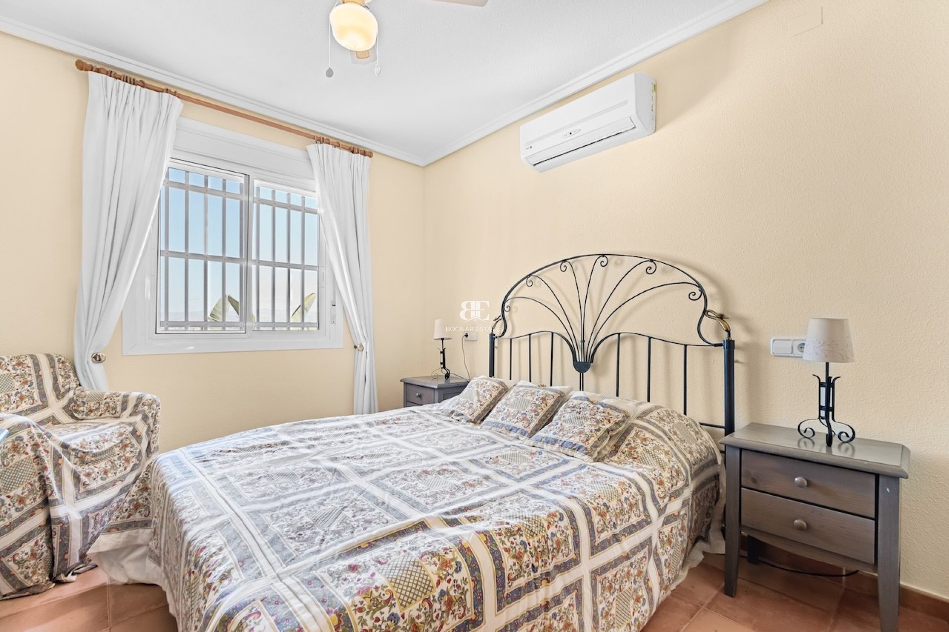 Herverkoop - Herenhuis -
Gran Alacant - Monte y Mar