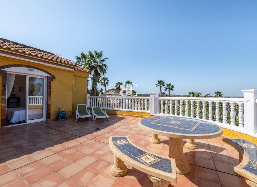 Herverkoop - Herenhuis -
Gran Alacant - Monte y Mar