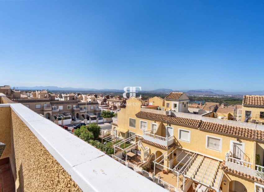 Herverkoop - Herenhuis -
Gran Alacant - Monte y Mar