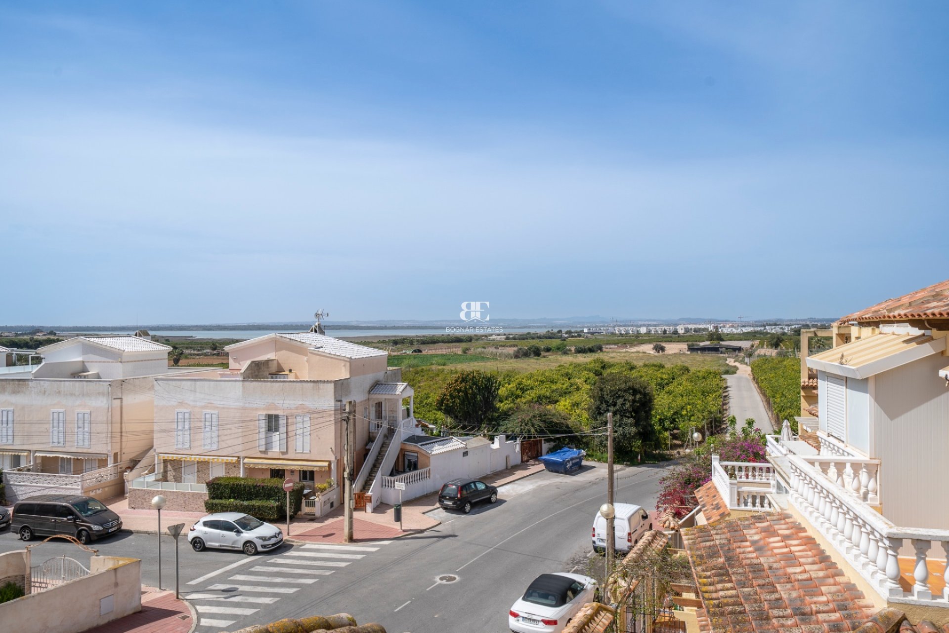 Herverkoop - Herenhuis -
Guardamar del Segura - El Moncayo