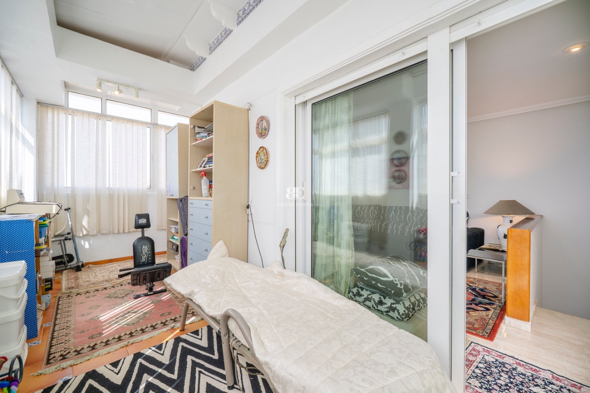 Herverkoop - Herenhuis -
Guardamar del Segura - El Moncayo