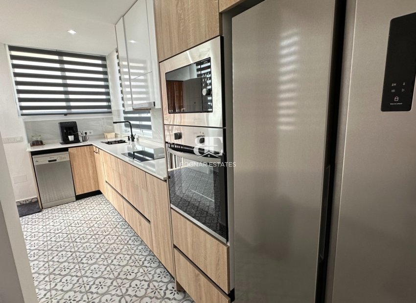 Herverkoop - Herenhuis -
Guardamar del Segura - El Raso