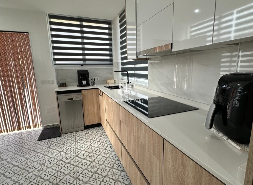 Herverkoop - Herenhuis -
Guardamar del Segura - El Raso