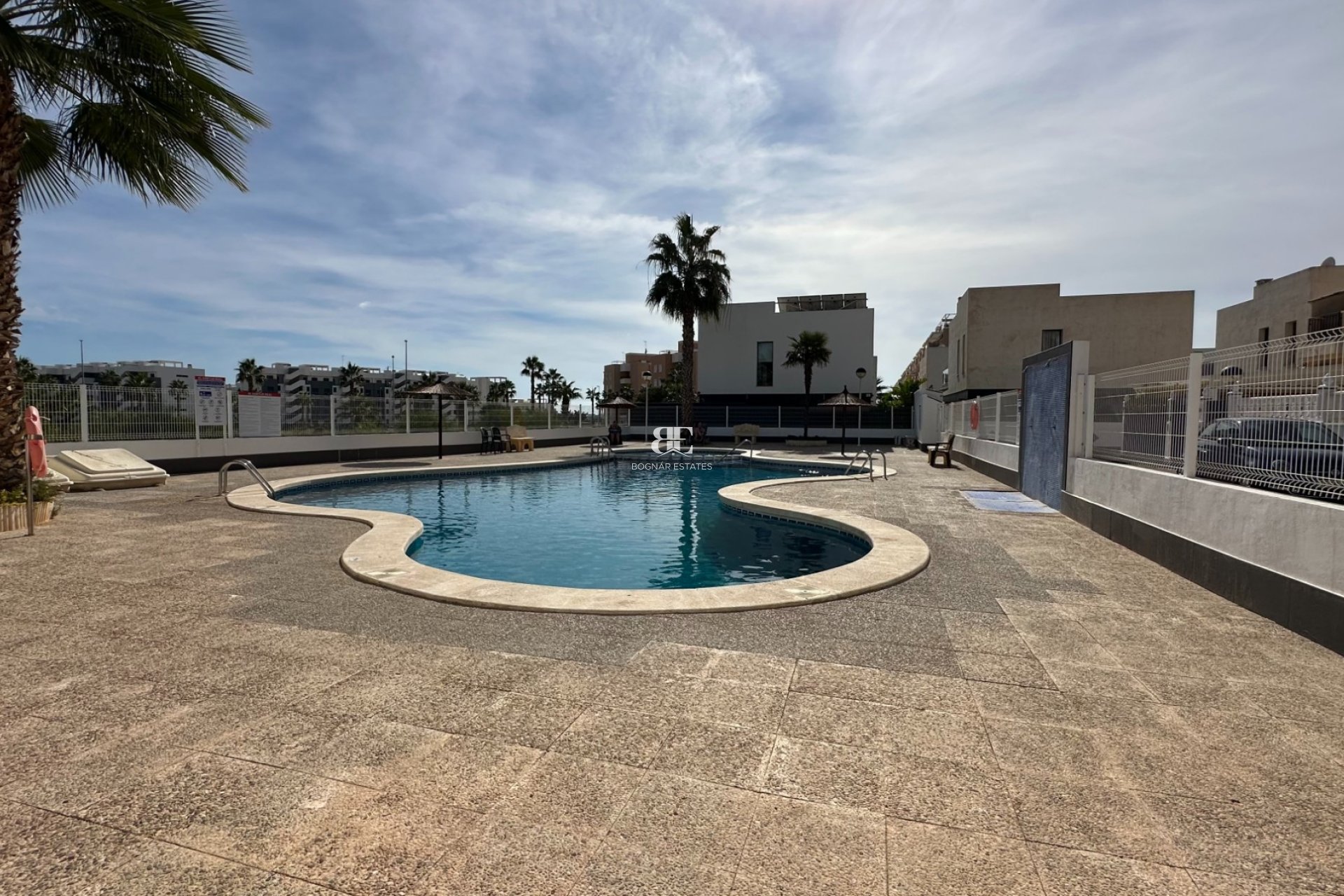 Herverkoop - Herenhuis -
Guardamar del Segura - El Raso