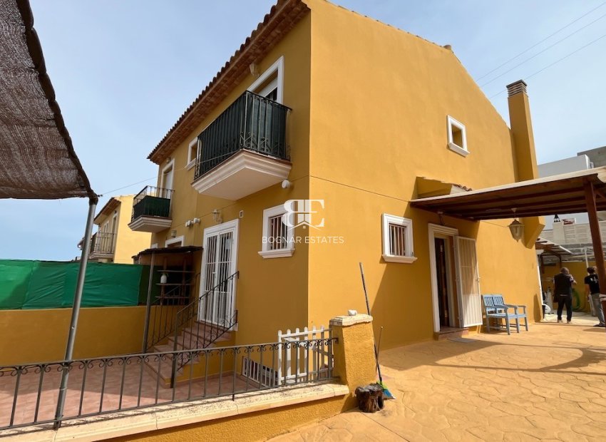 Herverkoop - Herenhuis -
La Nucía - Monte Bello