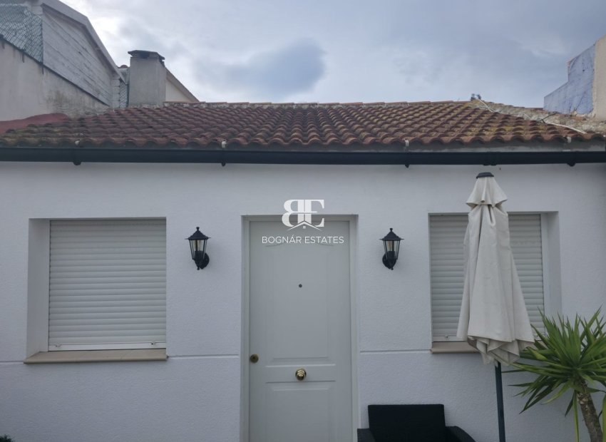 Herverkoop - Herenhuis -
La Torreta - Torrevieja