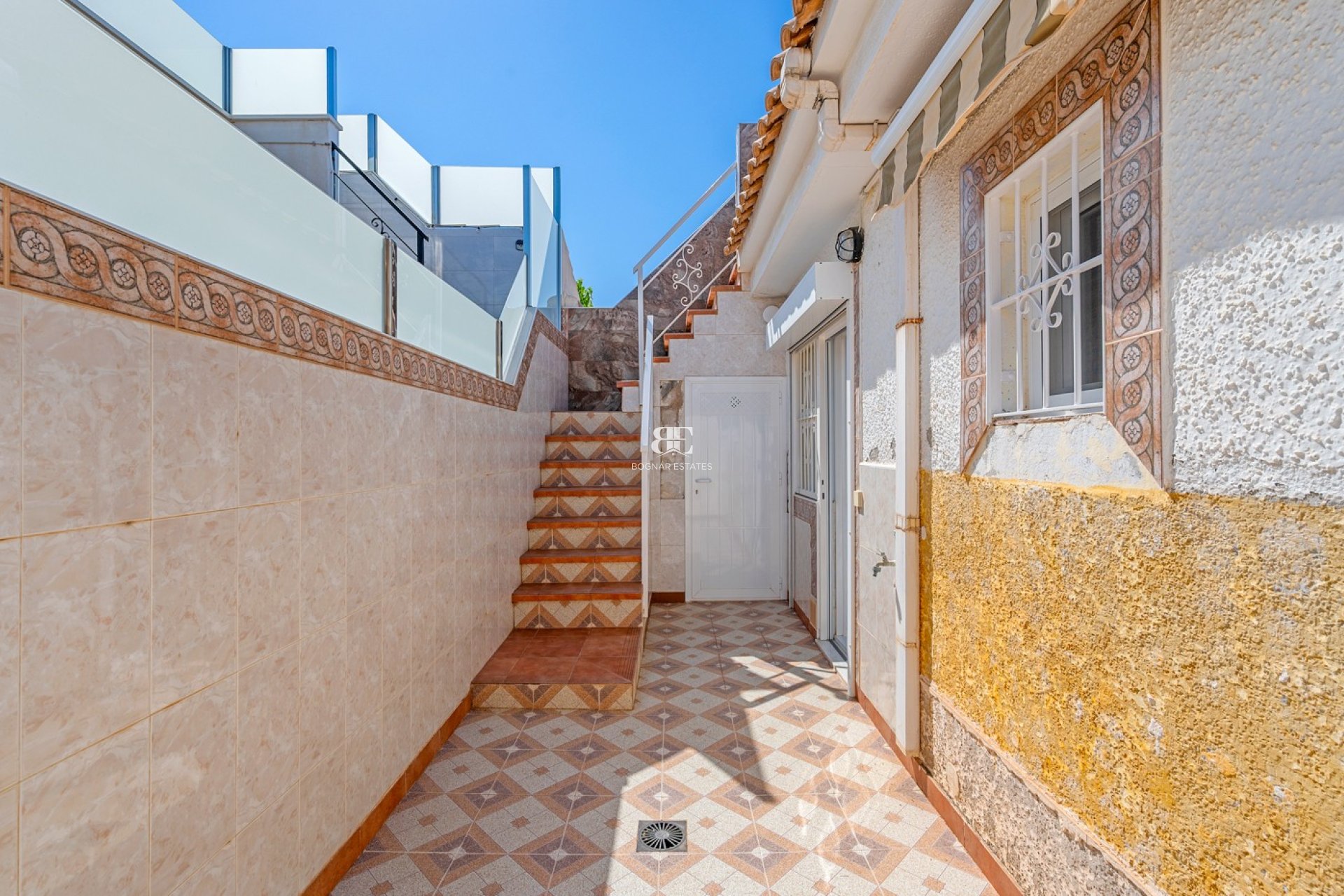 Herverkoop - Herenhuis -
Los Alcazares - Los Narejos