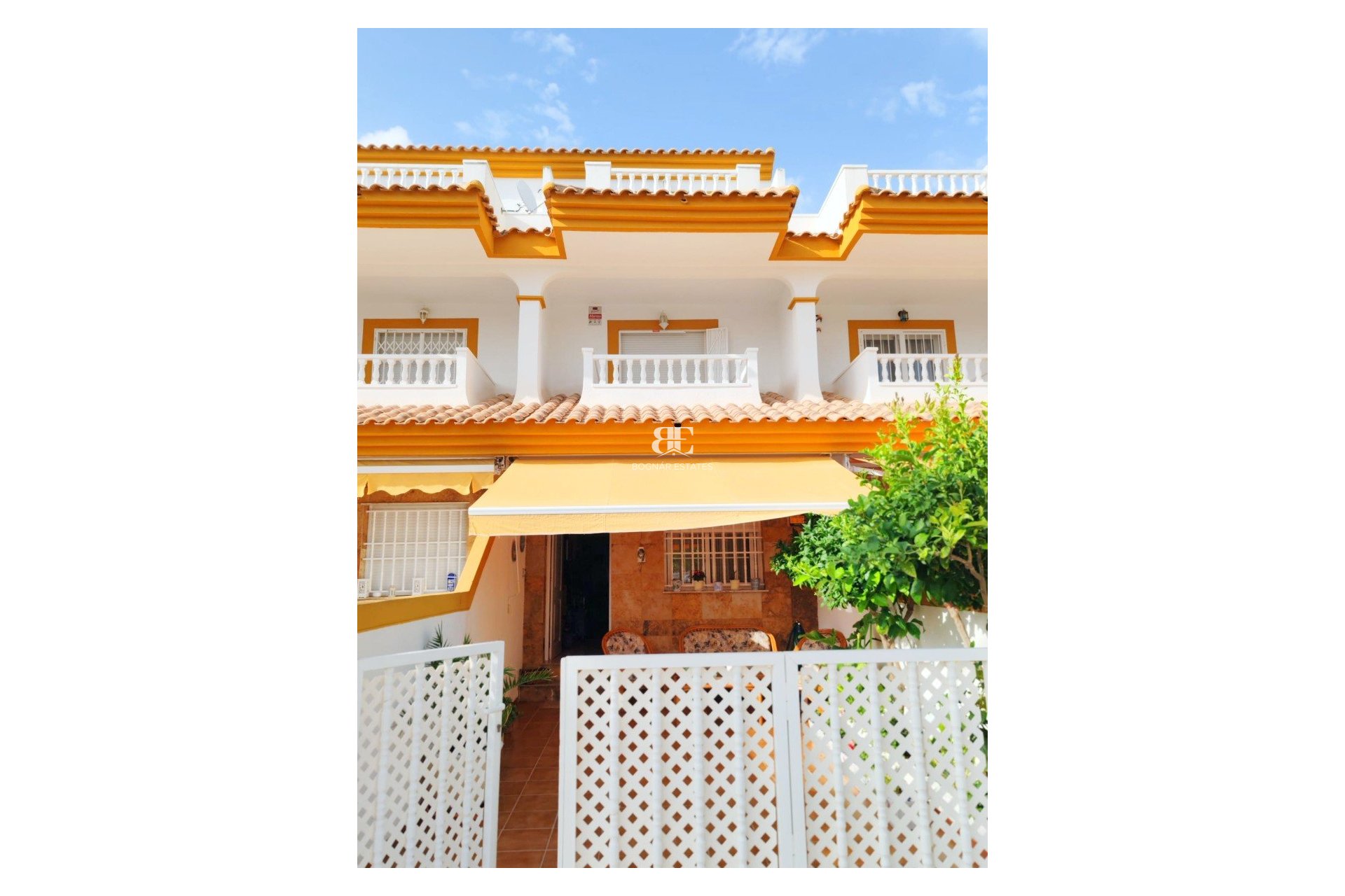 Herverkoop - Herenhuis -
Los Alcazares