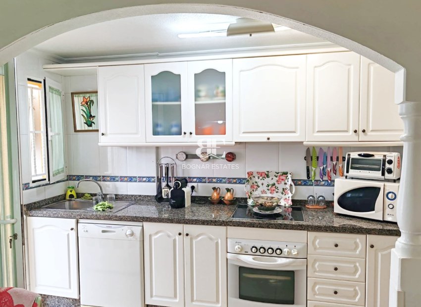 Herverkoop - Herenhuis -
Los Alcazares