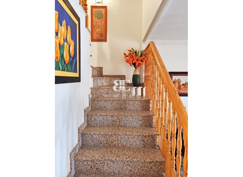 Herverkoop - Herenhuis -
Los Alcazares