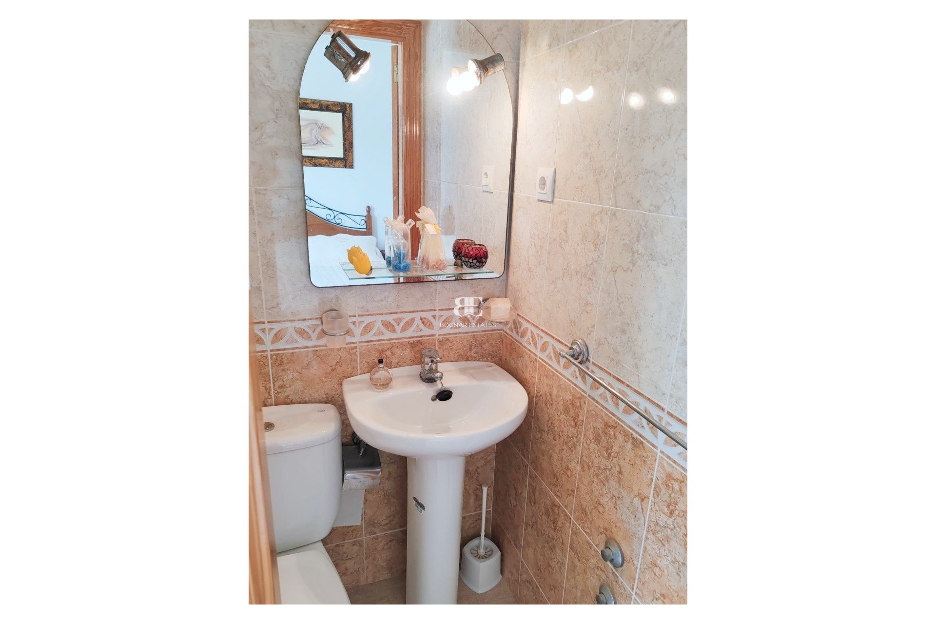 Herverkoop - Herenhuis -
Los Alcazares