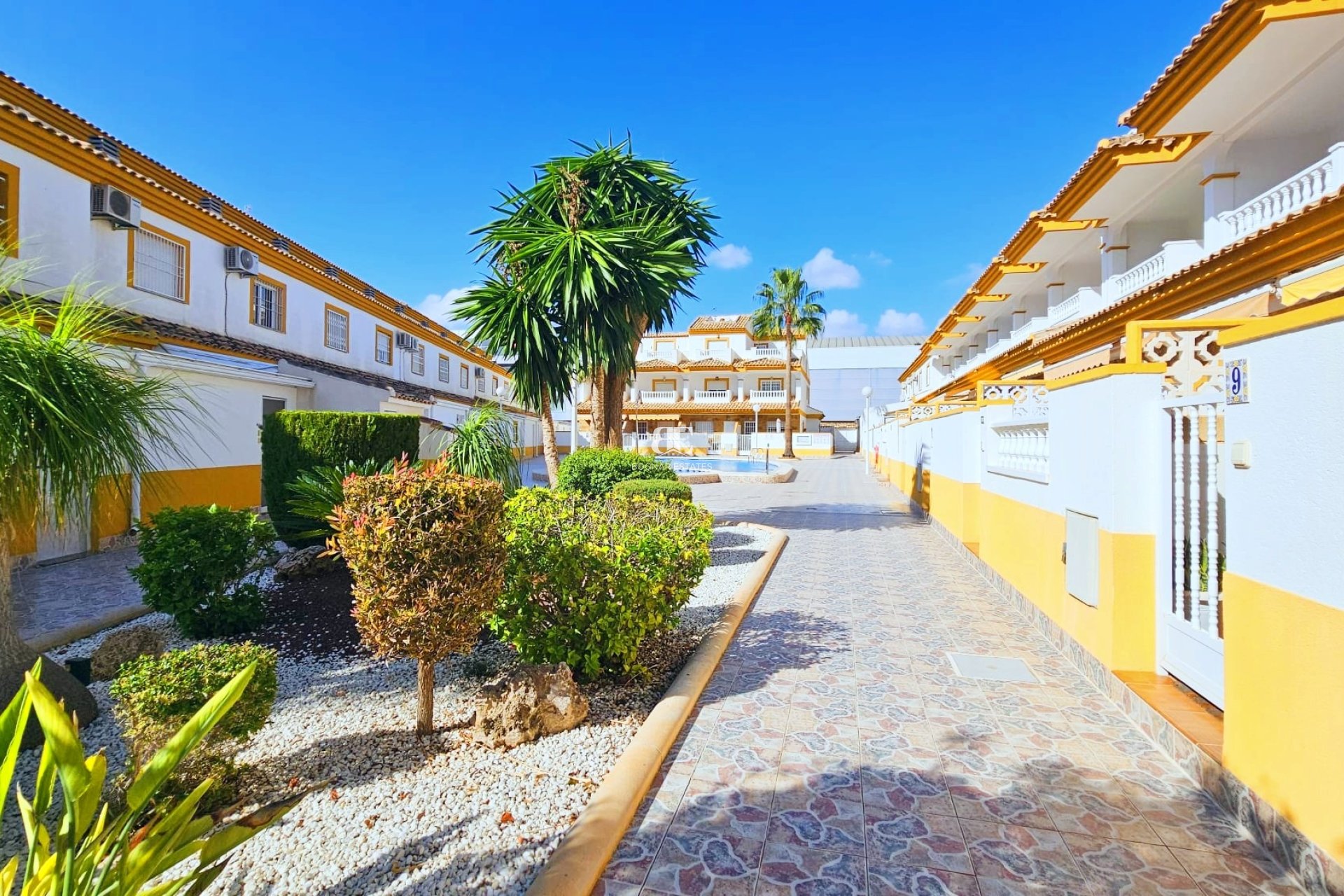 Herverkoop - Herenhuis -
Los Alcazares