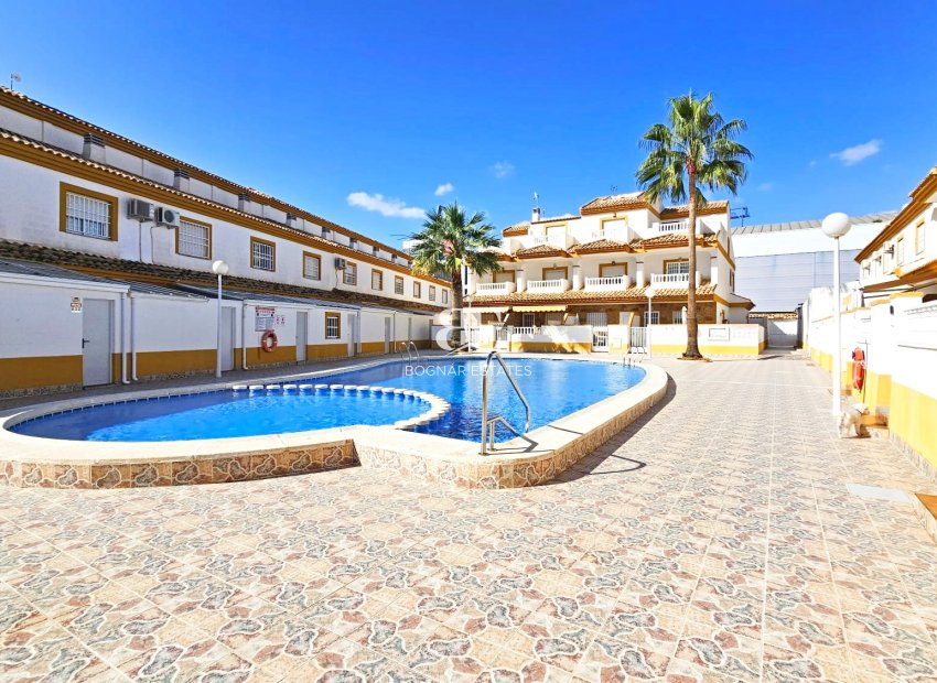 Herverkoop - Herenhuis -
Los Alcazares