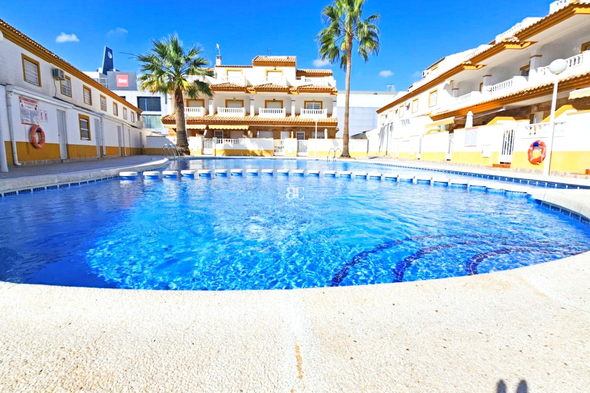 Herverkoop - Herenhuis -
Los Alcazares