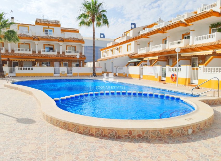 Herverkoop - Herenhuis -
Los Alcazares