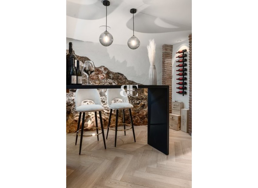 Herverkoop - Herenhuis -
Marbella - Golden Mile