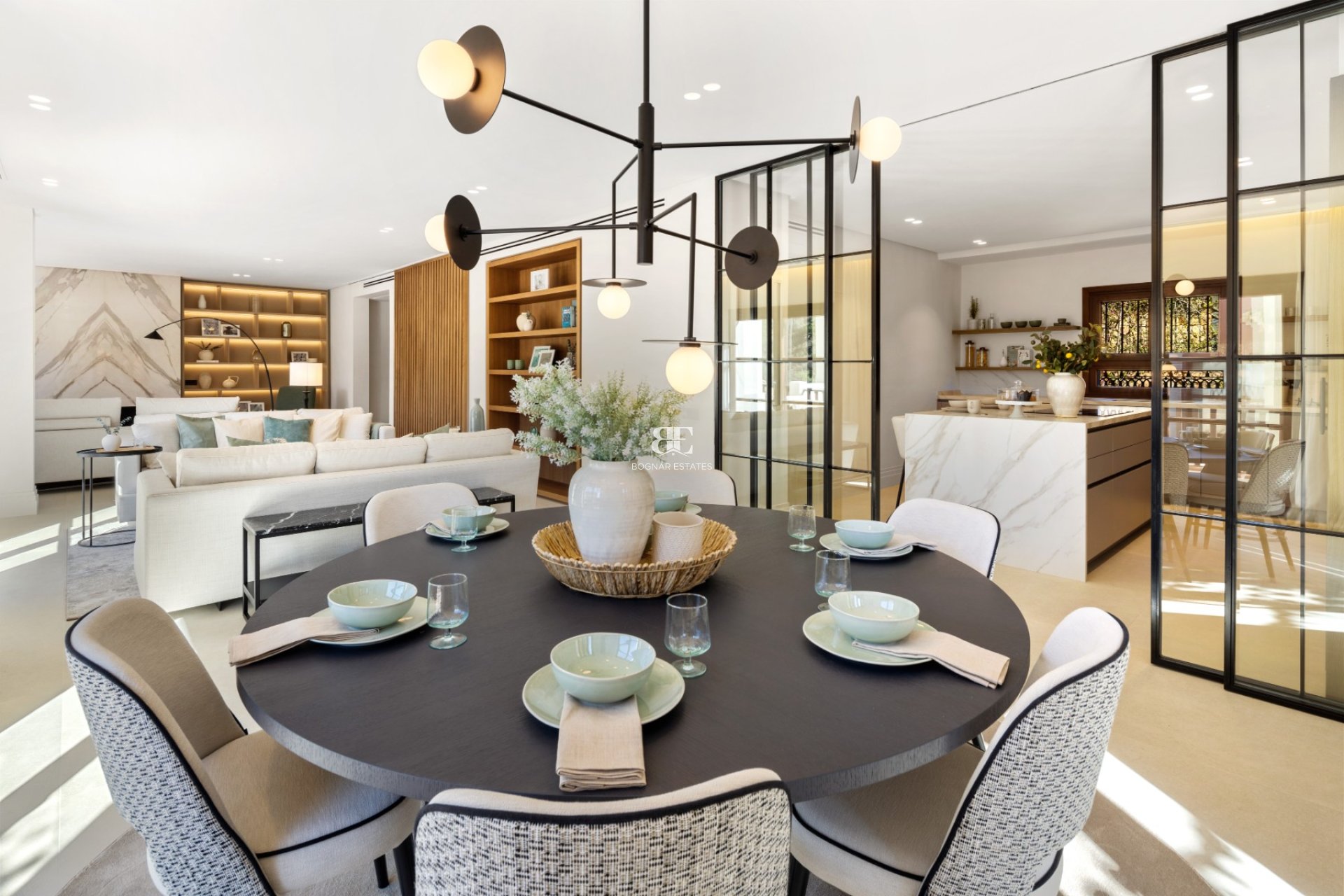 Herverkoop - Herenhuis -
Marbella - Golden Mile