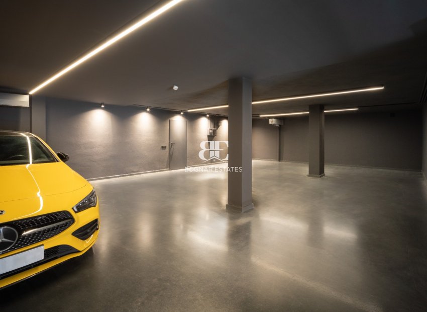 Herverkoop - Herenhuis -
Marbella - Golden Mile