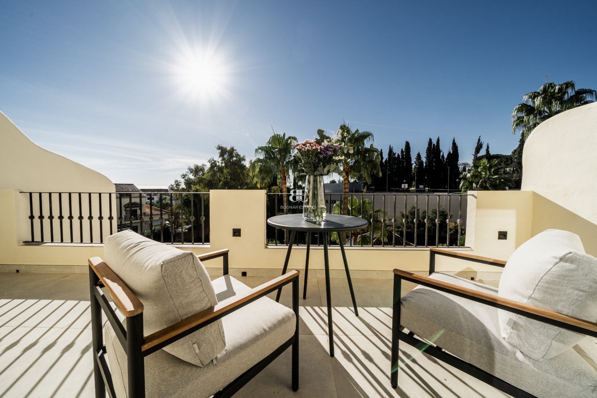 Herverkoop - Herenhuis -
Marbella - Nueva Andalucía